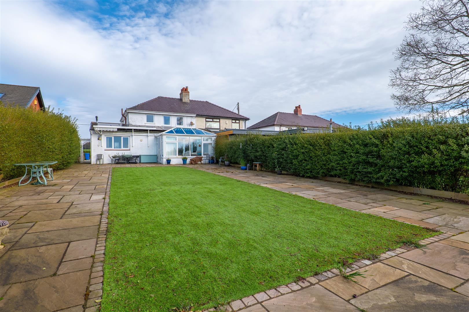 2 bed property in Riley Green, Preston